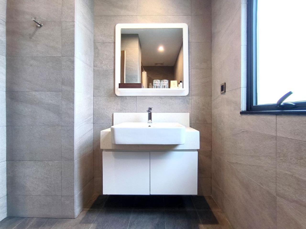 The View Serviced Residence 豪景日式酒店公寓 Phnom Pen Exterior foto