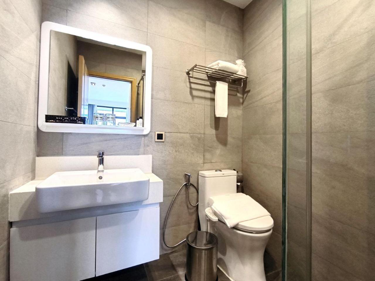The View Serviced Residence 豪景日式酒店公寓 Phnom Pen Exterior foto